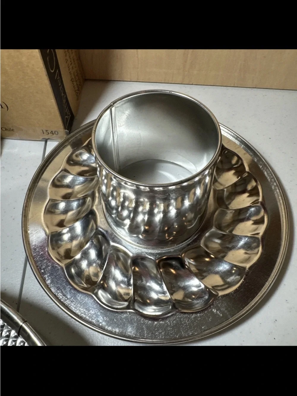 The Pampered Chef Cookie Press And Springform Pan Set